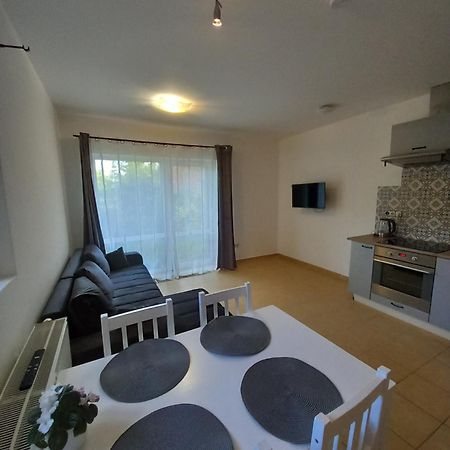 Spi V Kuklenach 1 Apartment Hradec Kralove Exterior photo
